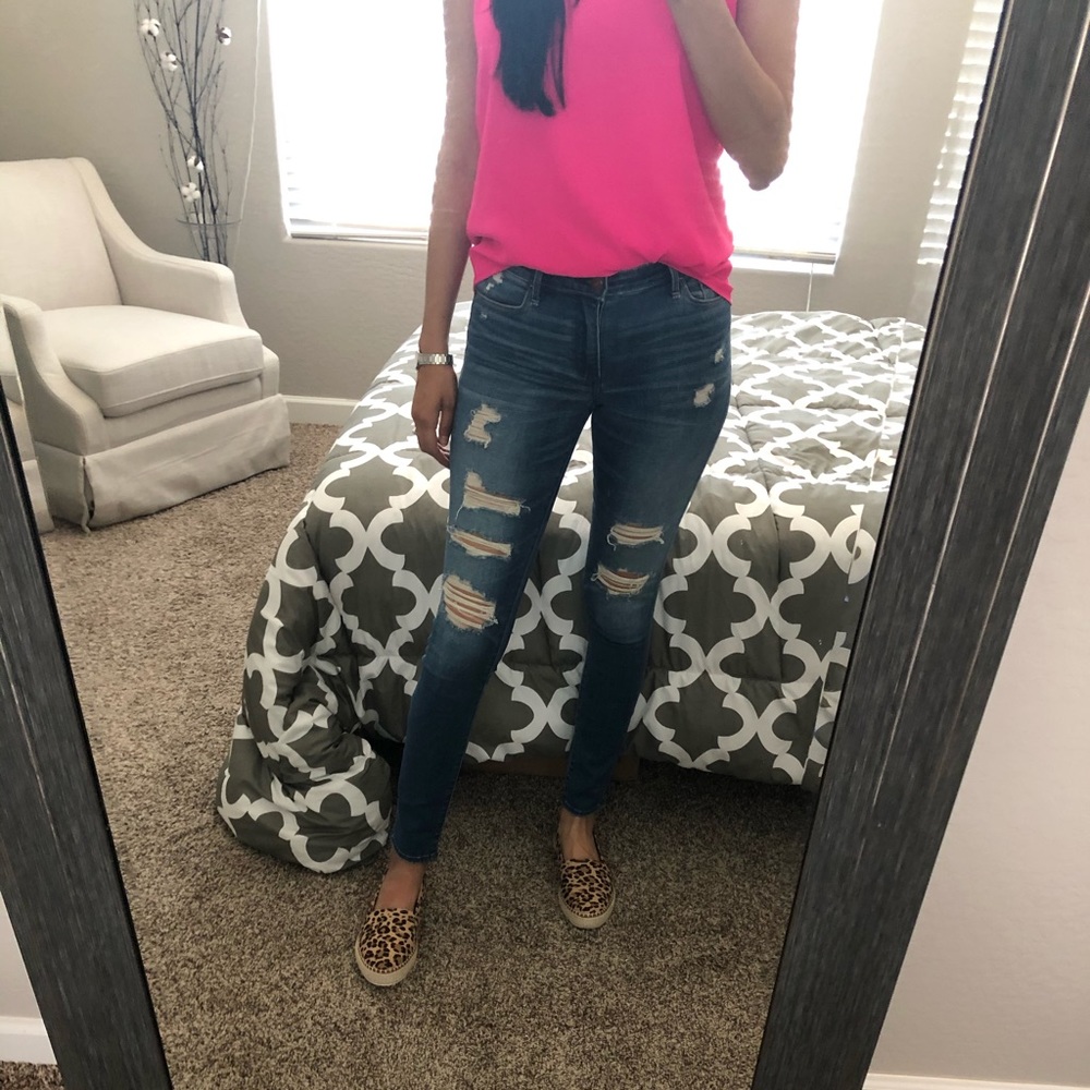 Abercrombie & Fitch Ripped Skinny Jeans